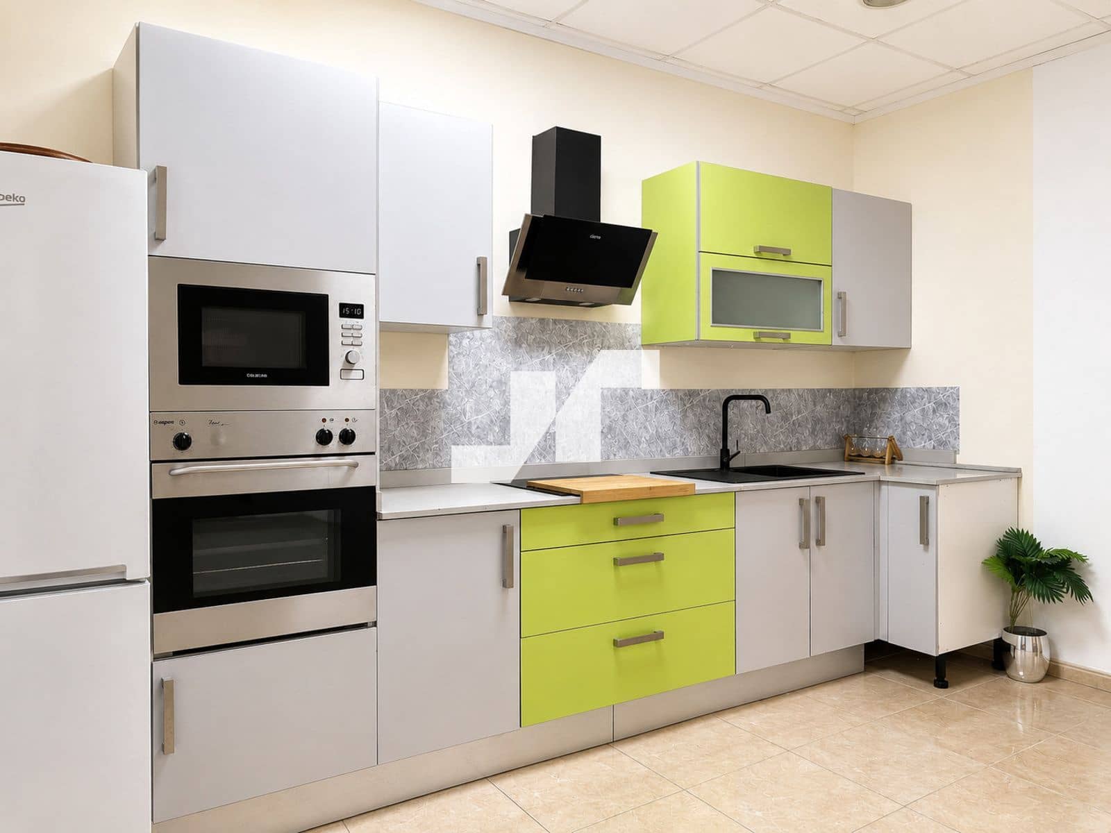 Office for rent in Vila-real - € 450 (Ref: 10046769)
