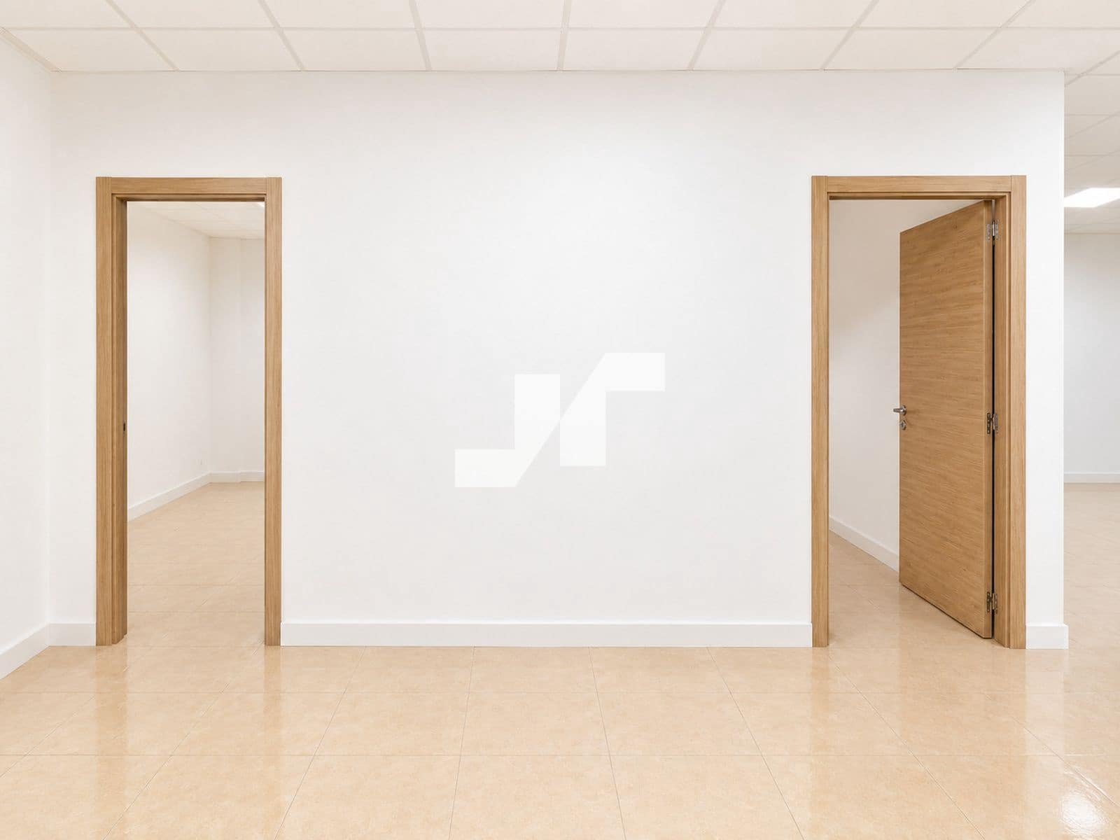 Office for rent in Vila-real - € 450 (Ref: 10046769)