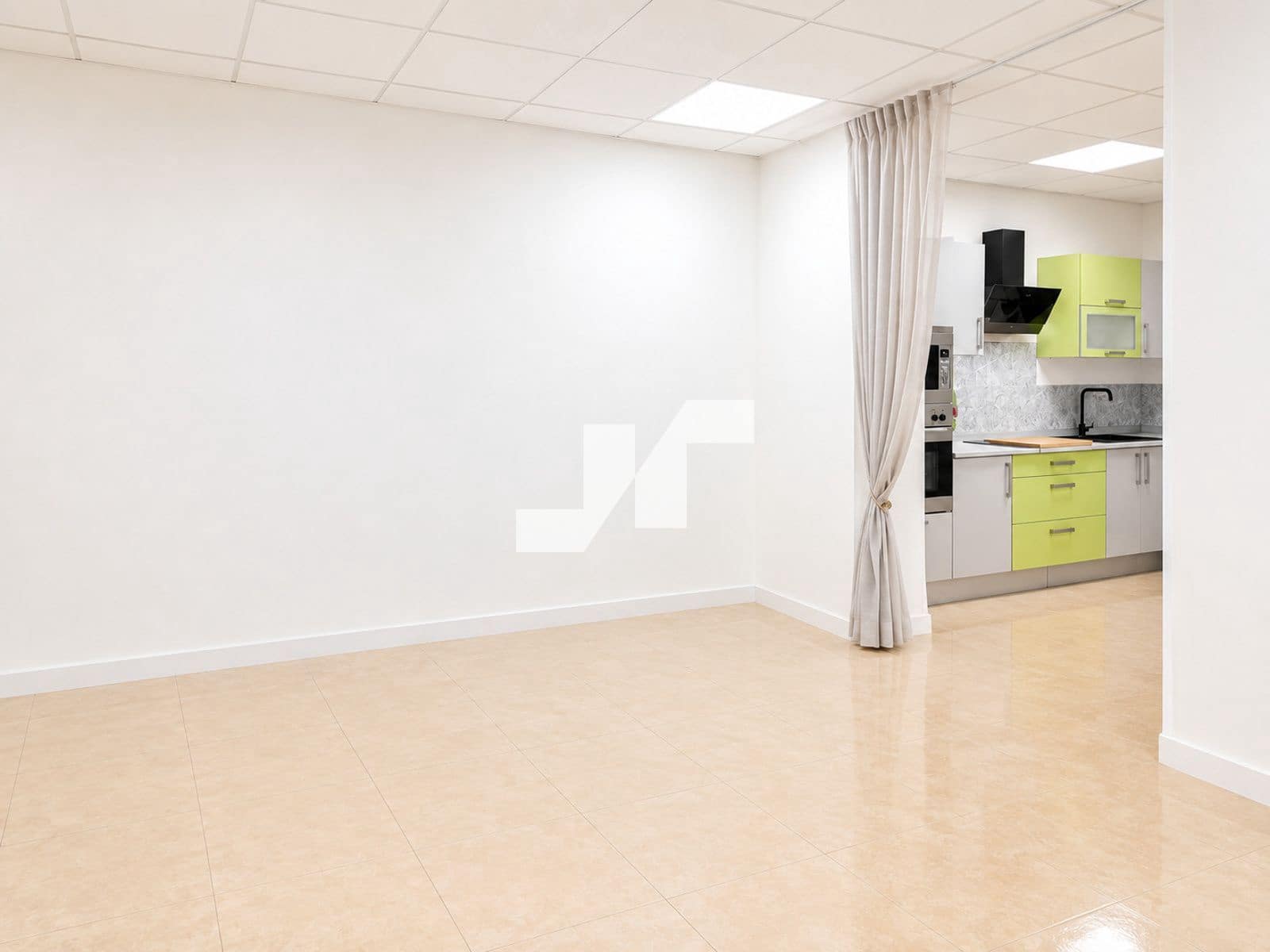 Office for rent in Vila-real - € 450 (Ref: 10046769)
