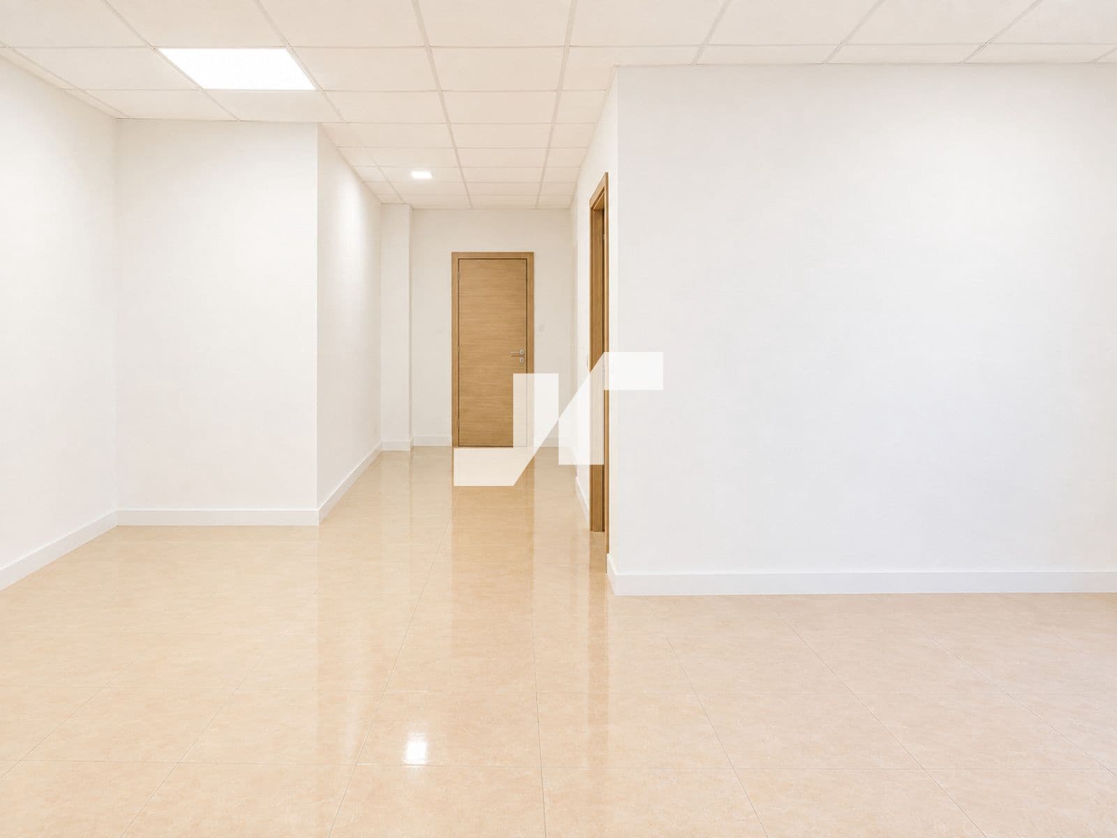 Office for rent in Vila-real - € 450 (Ref: 10046769)