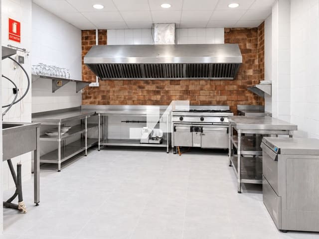 Kommersiell till salu i El Grau de Castelló, Castelló de la Plana - 105 000 € (Ref: 10076910)