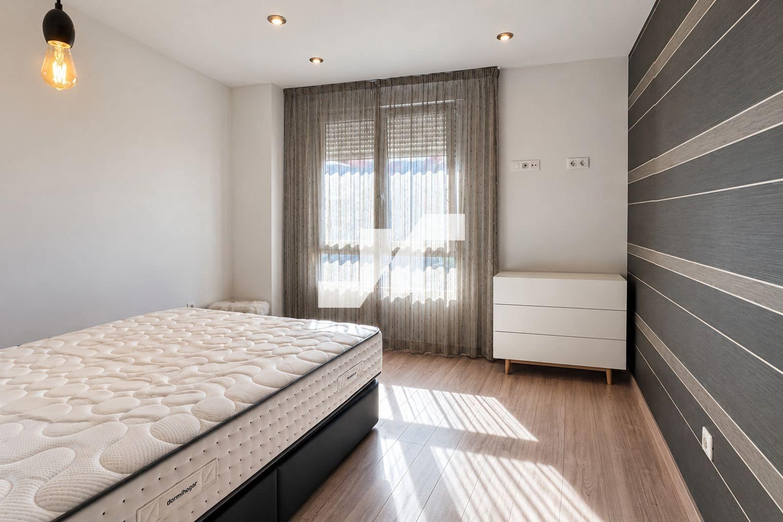 3 sovrum Lägenhet att hyra i Castello de la Plana med garage - 900 € (Ref: 10077353)