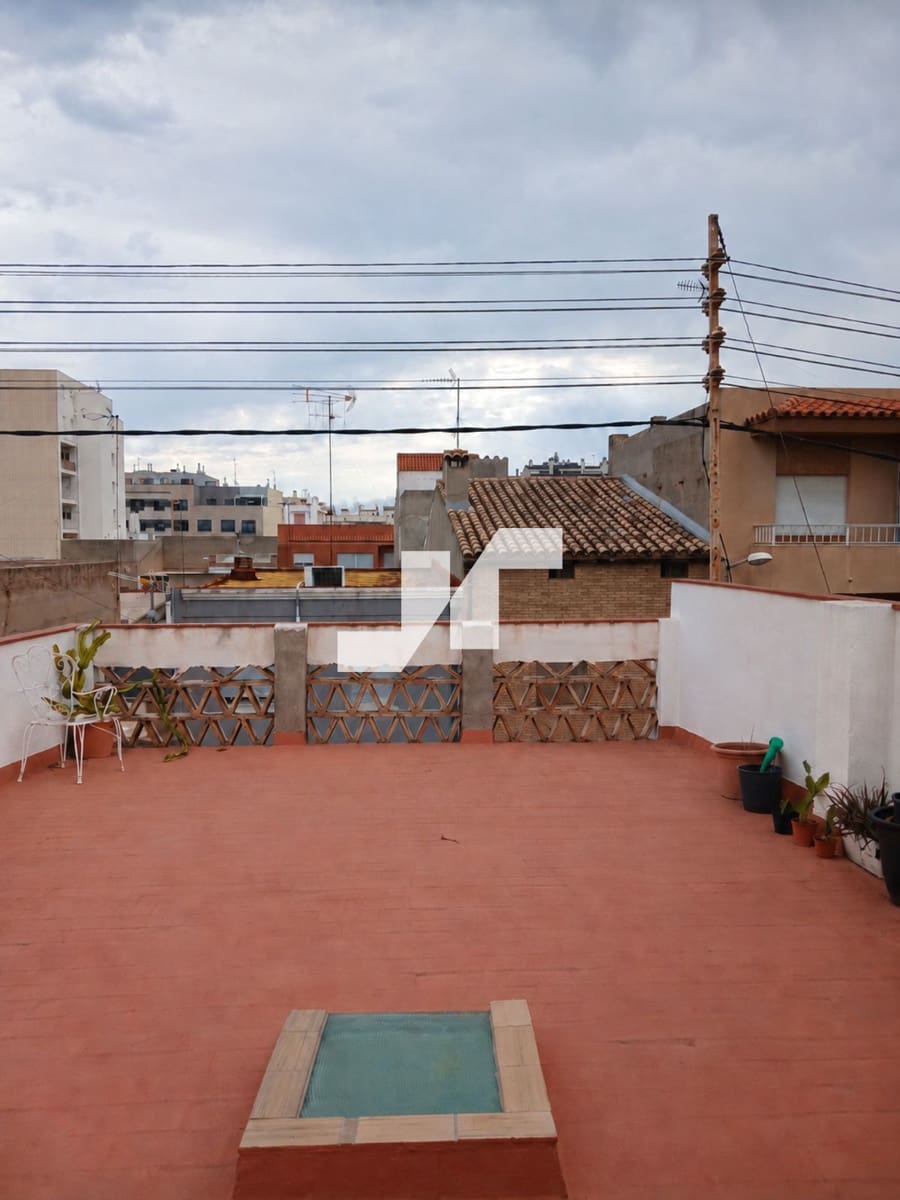 4 slaapkamer Villa te koop in Almassora / Almazora - € 128.000 (Ref: 10085260)