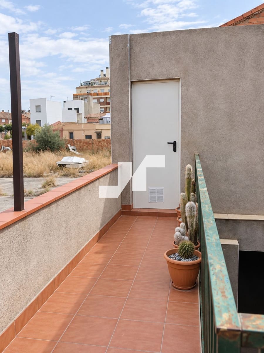 4 slaapkamer Villa te koop in Almassora / Almazora - € 128.000 (Ref: 10085260)