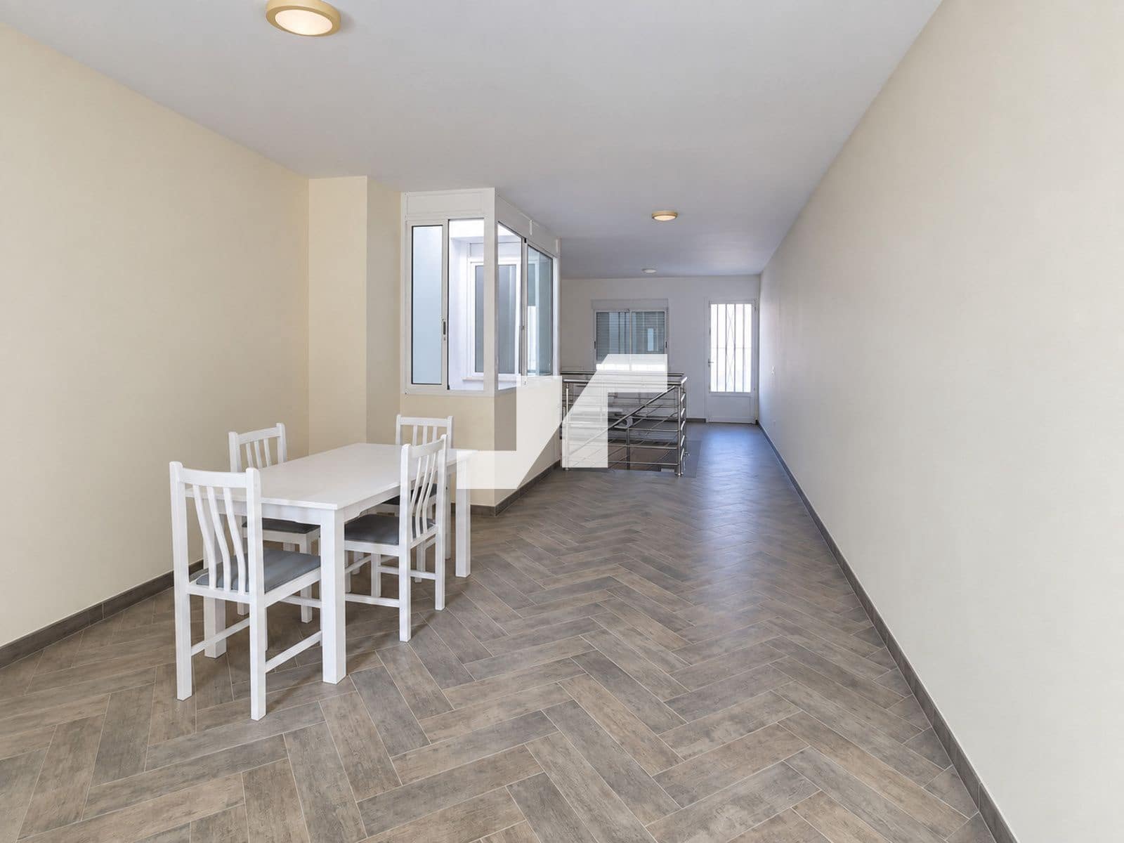 Casa de 3 habitaciones en Vila-real en alquiler con garaje - 1.300 € (Ref: 10097409)