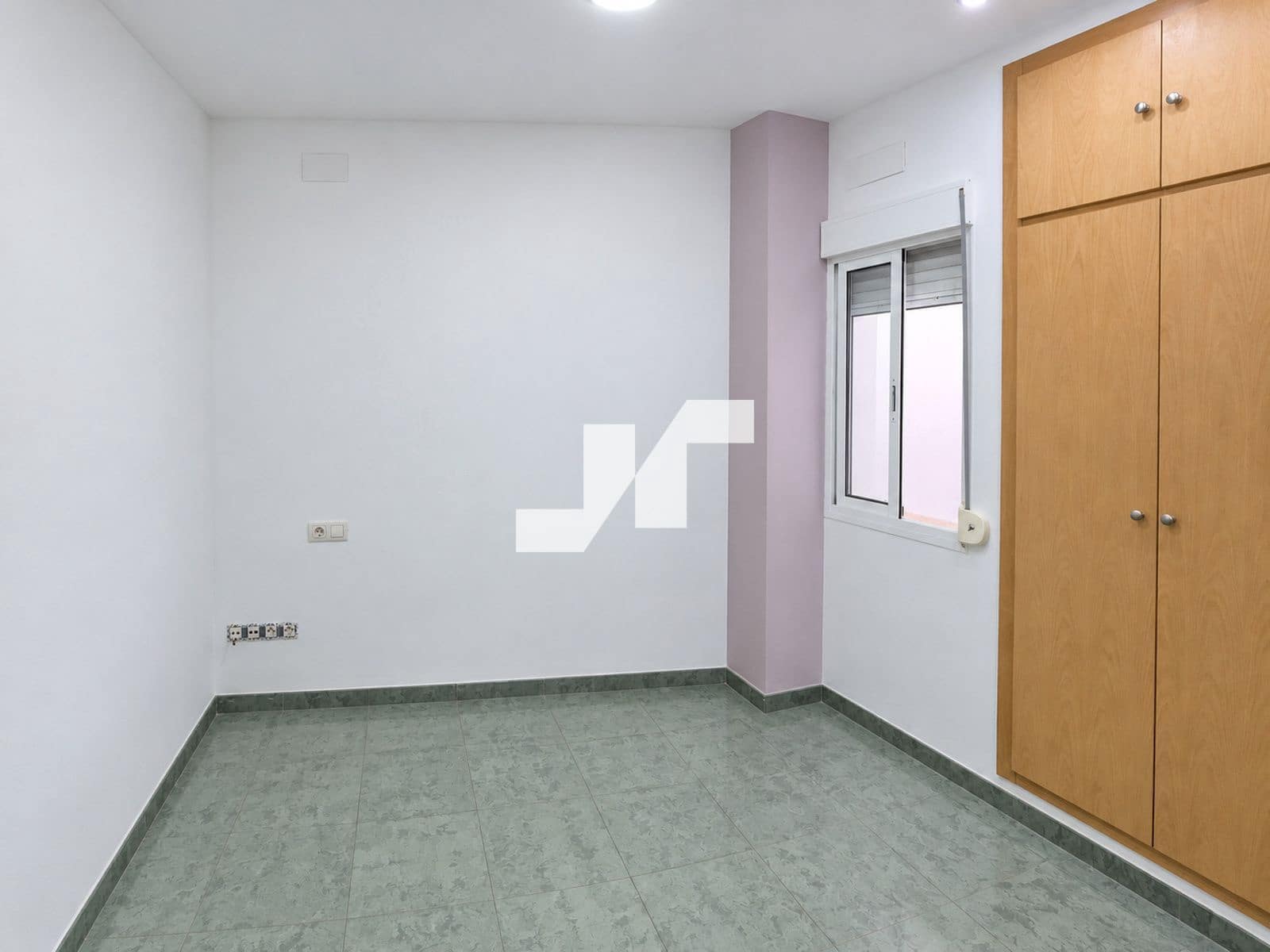 Casa de 3 habitaciones en Vila-real en alquiler con garaje - 1.300 € (Ref: 10097409)