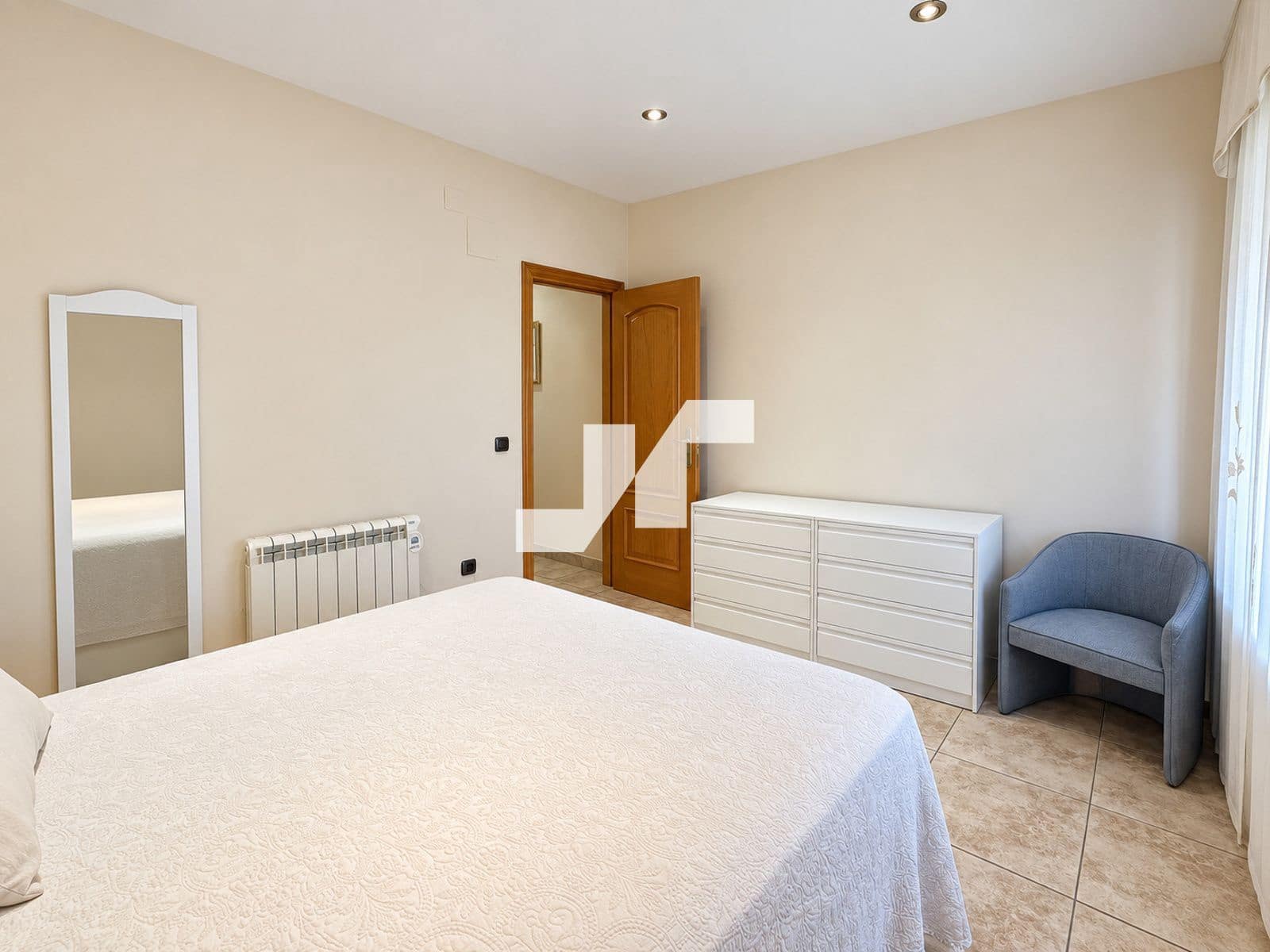 3 sovrum Villa till salu i Castello de la Plana med garage - 245 000 € (Ref: 10106611)