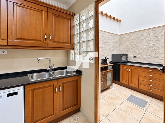 3 sovrum Villa till salu i Centro, Castelló de la Plana med garage - 245 000 € (Ref: 10106611)