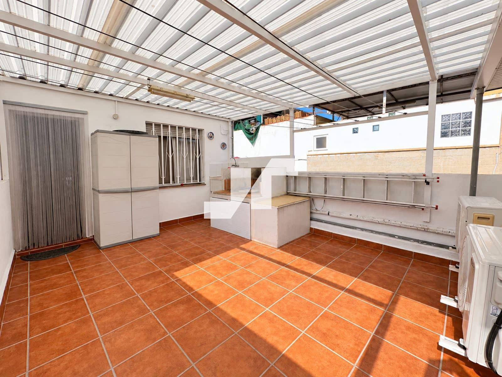3 sovrum Villa till salu i Castello de la Plana med garage - 245 000 € (Ref: 10106611)