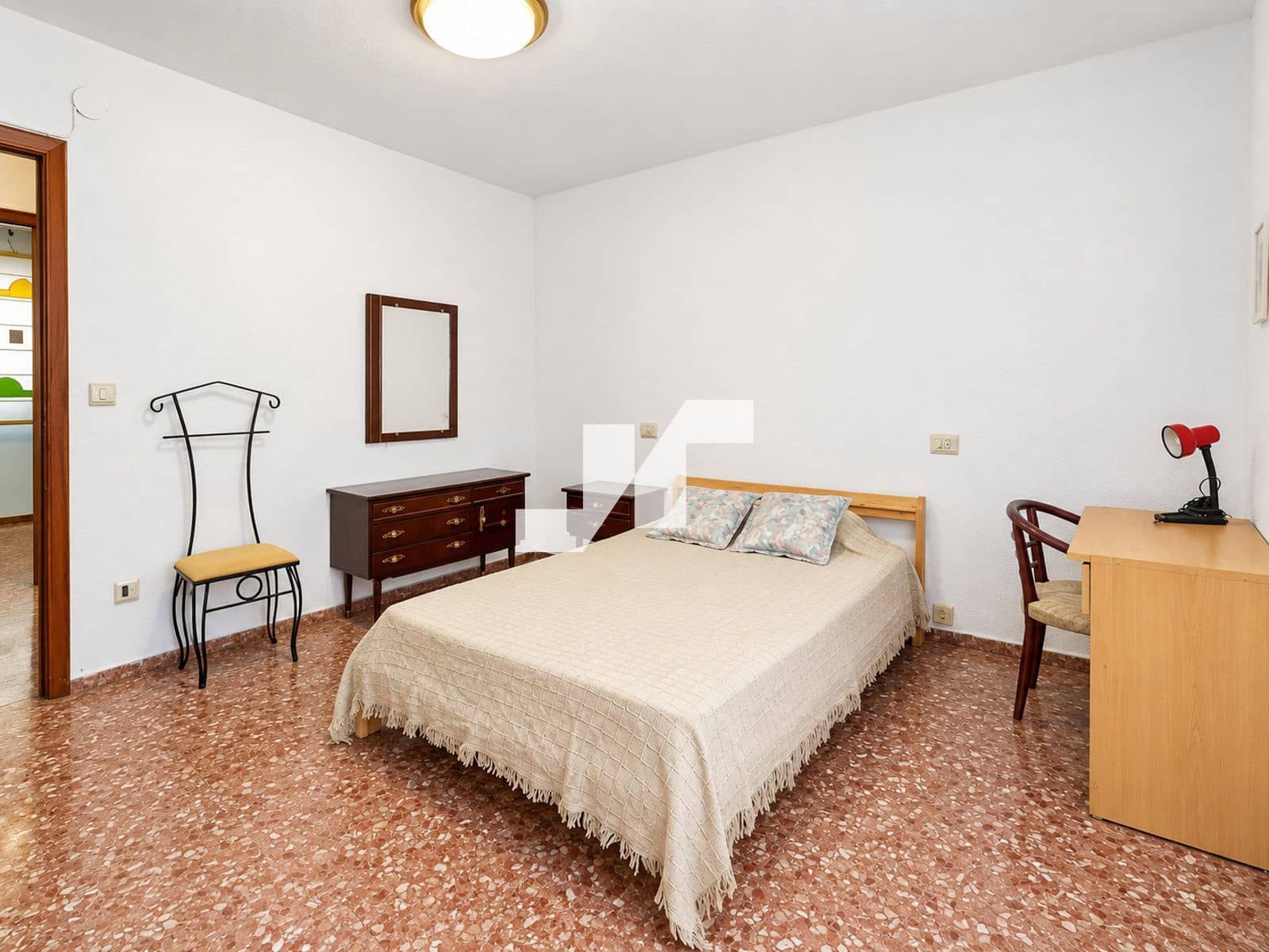 Piso de 4 habitaciones en Castelló de la Plana en venta - 160.000 € (Ref: 10121084)