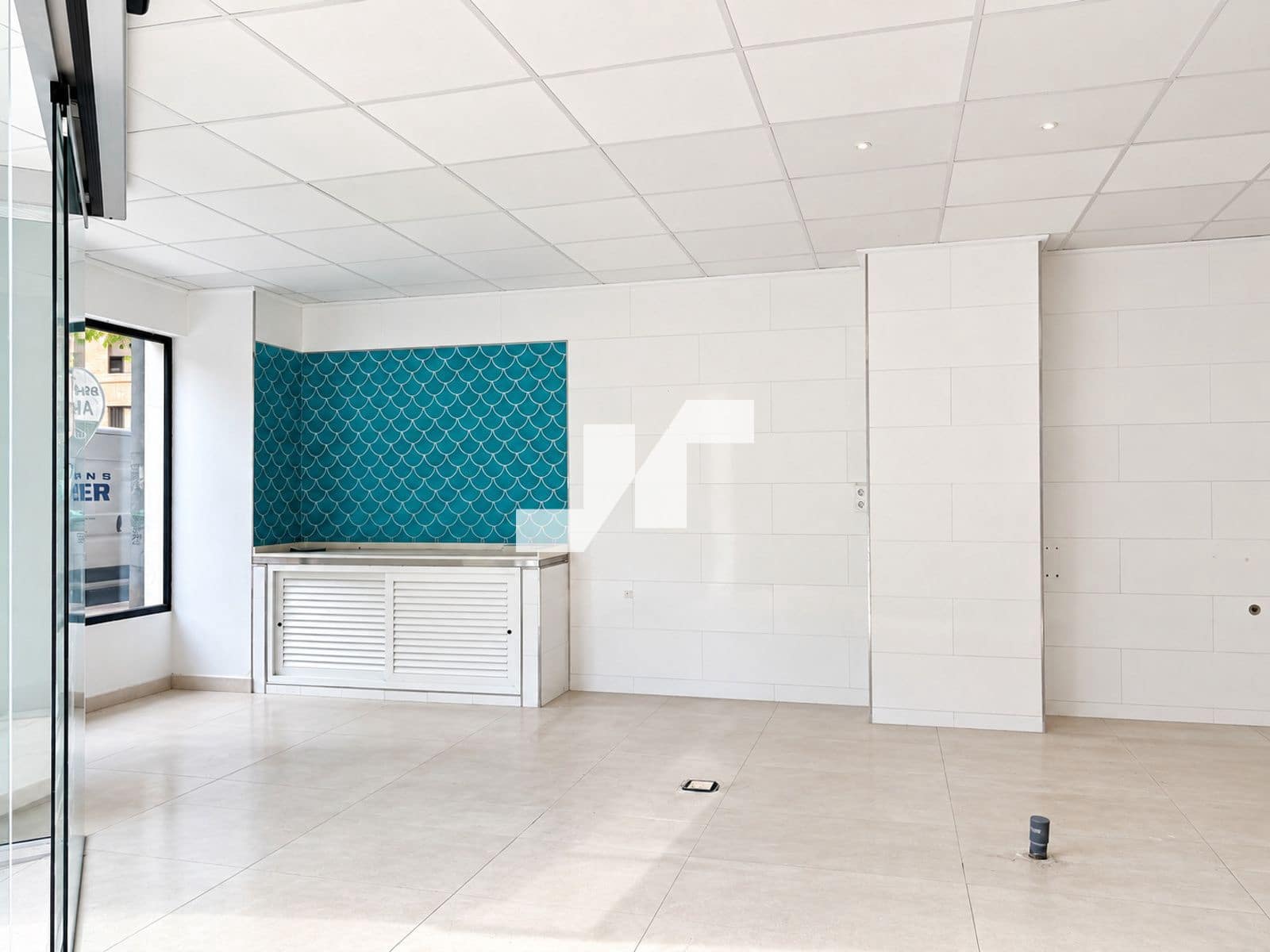 Kommersiell att hyra i Vila-real - 1 300 € (Ref: 10141387)