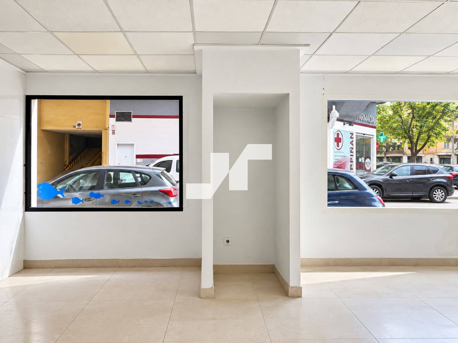 Kommersiell att hyra i Vila-real - 1 300 € (Ref: 10141387)