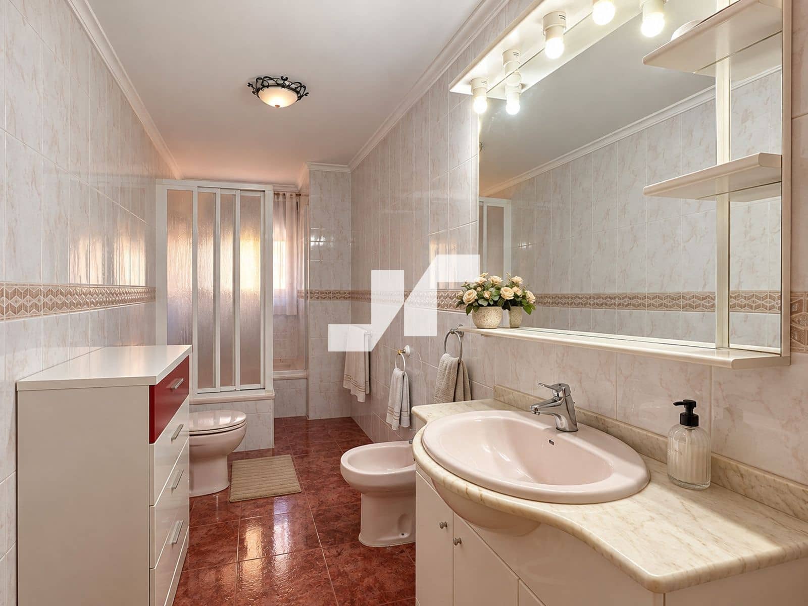 4 bedroom Villa for sale in L'Alcora with garage - € 325,000 (Ref: 10160801)