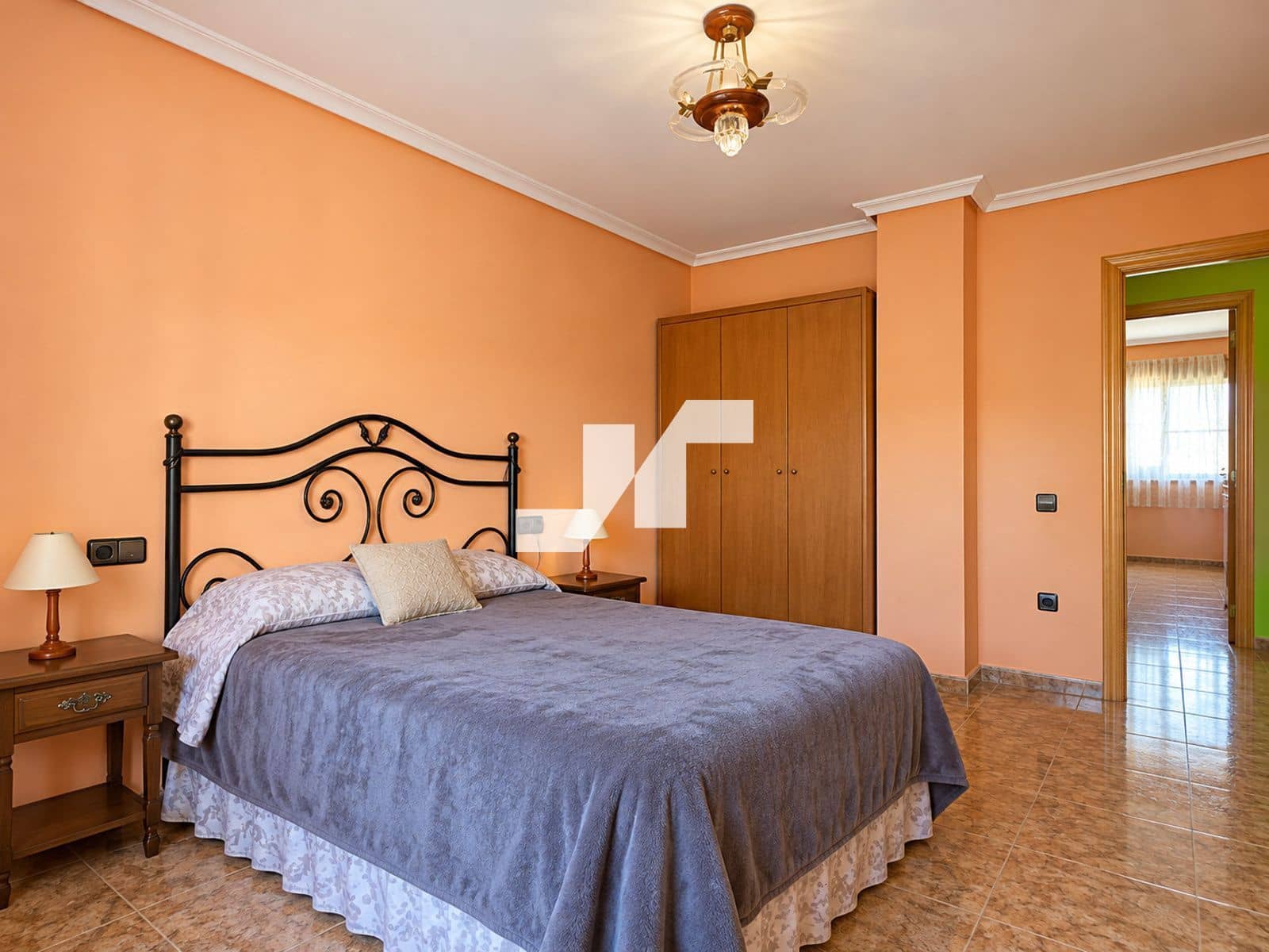 4 bedroom Villa for sale in L'Alcora with garage - € 325,000 (Ref: 10160801)