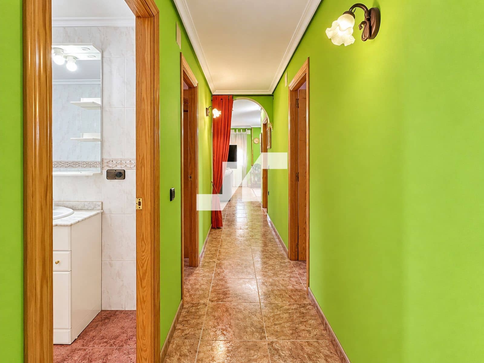 4 bedroom Villa for sale in L'Alcora with garage - € 325,000 (Ref: 10160801)