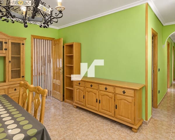 4 bedroom Villa for sale in L'Alcora with garage - € 325,000 (Ref: 10160801)