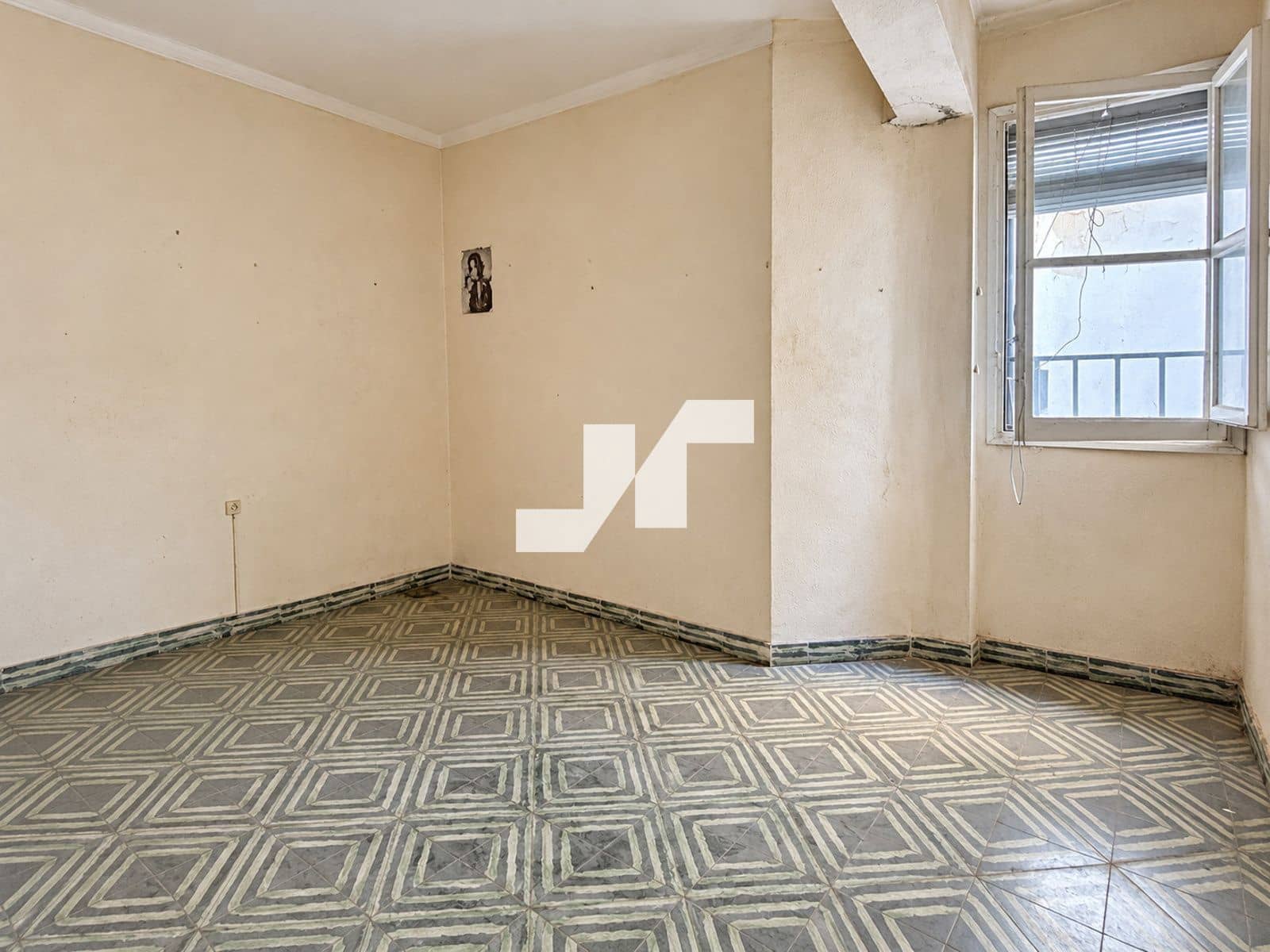 4 soveværelse Lejlighed til salg i Castello de la Plana - € 119.000 (Ref: 10172161)