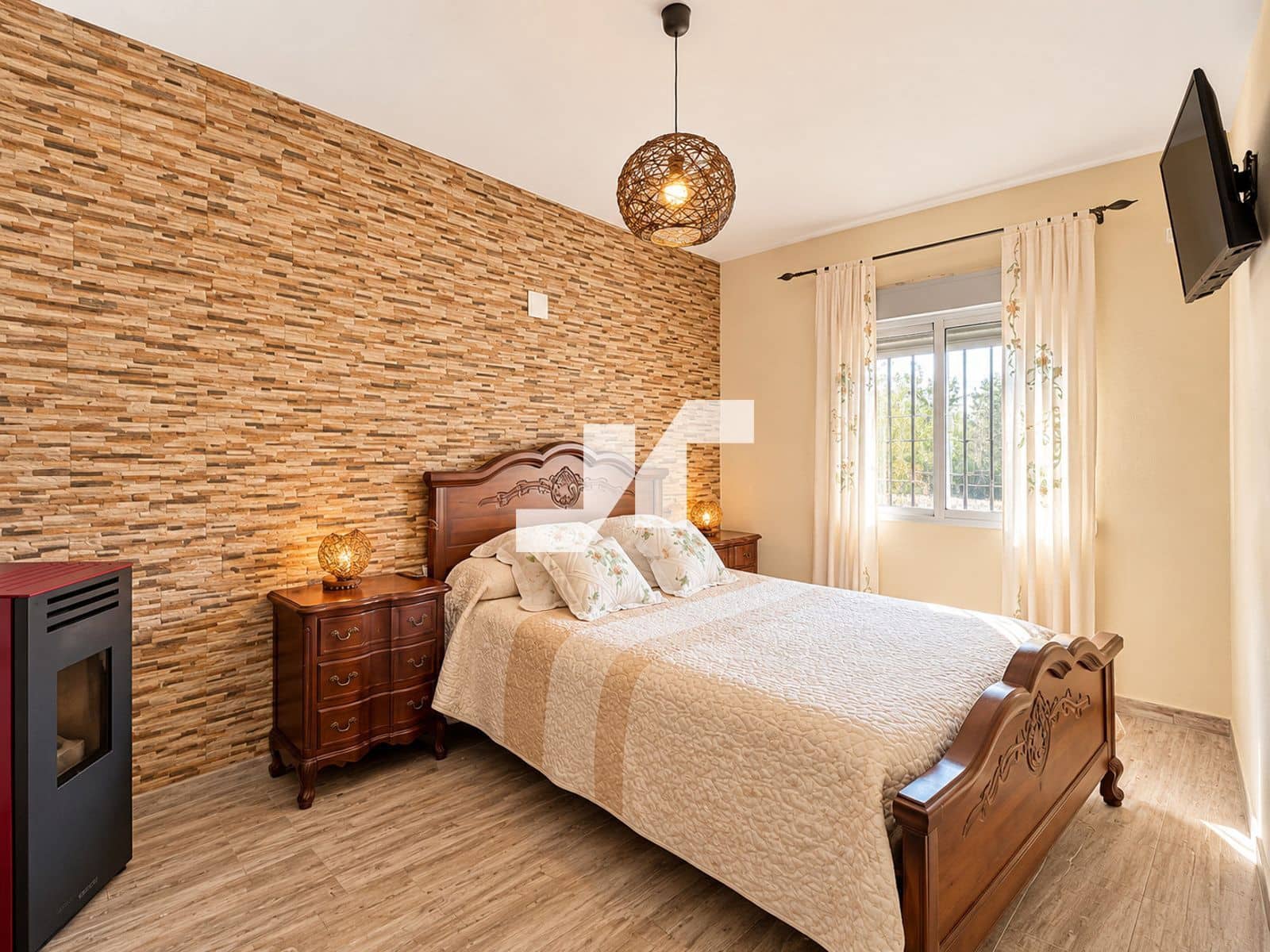 4 slaapkamer Villa te koop in Vila-real met zwembad garage - € 220.000 (Ref: 10186325)