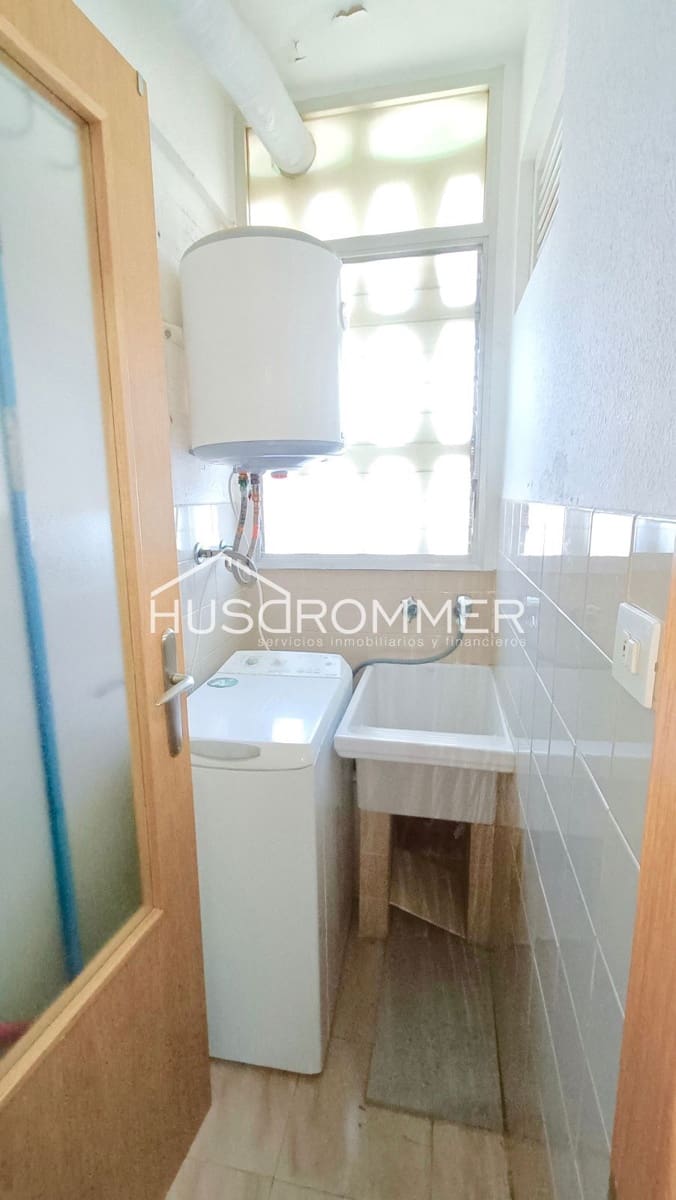 3 bedroom Flat for rent in Benicassim with pool garage - € 2,780 (Ref: 8418263)