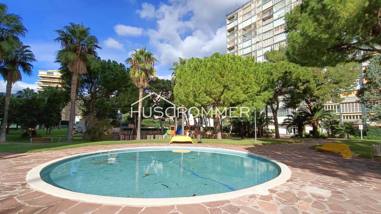 3 bedroom Flat for rent in Benicassim with pool garage - € 2,780 (Ref: 8418263)