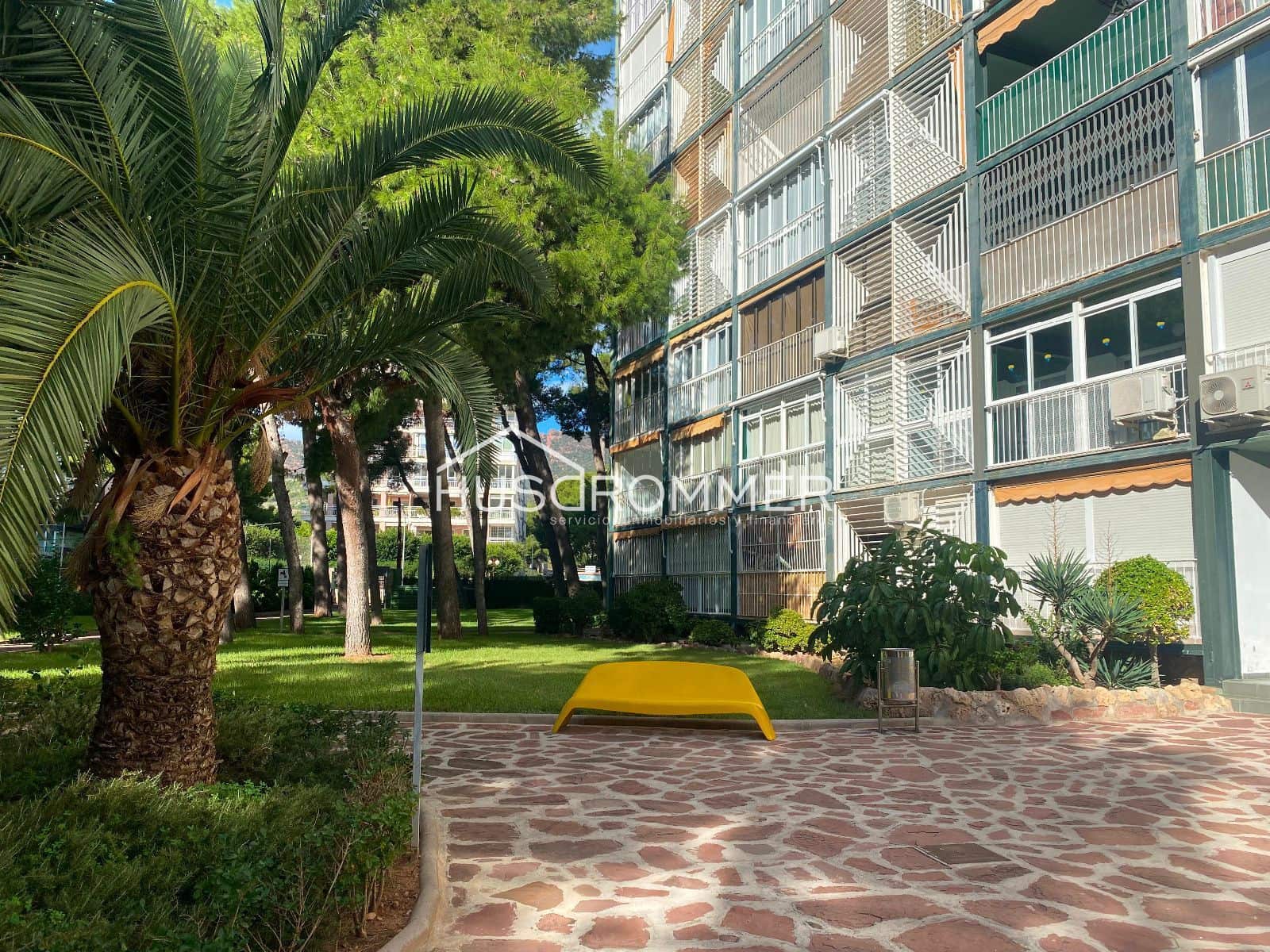 3 bedroom Flat for rent in Benicassim with pool garage - € 2,780 (Ref: 8418263)