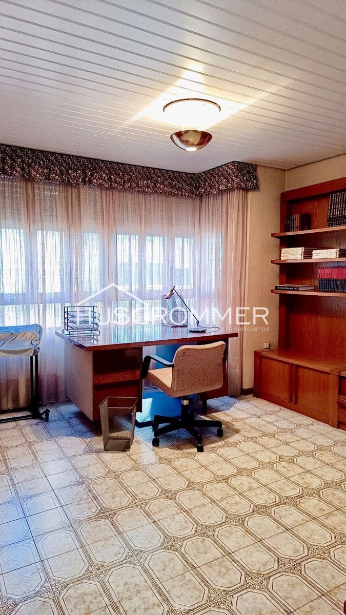 6 soveværelse Villa til salg i Vila-real med garage - € 370.000 (Ref: 8418276)