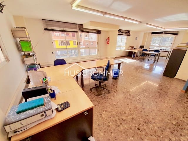 Bureau à vendre à Vila-real - 140 000 € (Ref: 8419131)