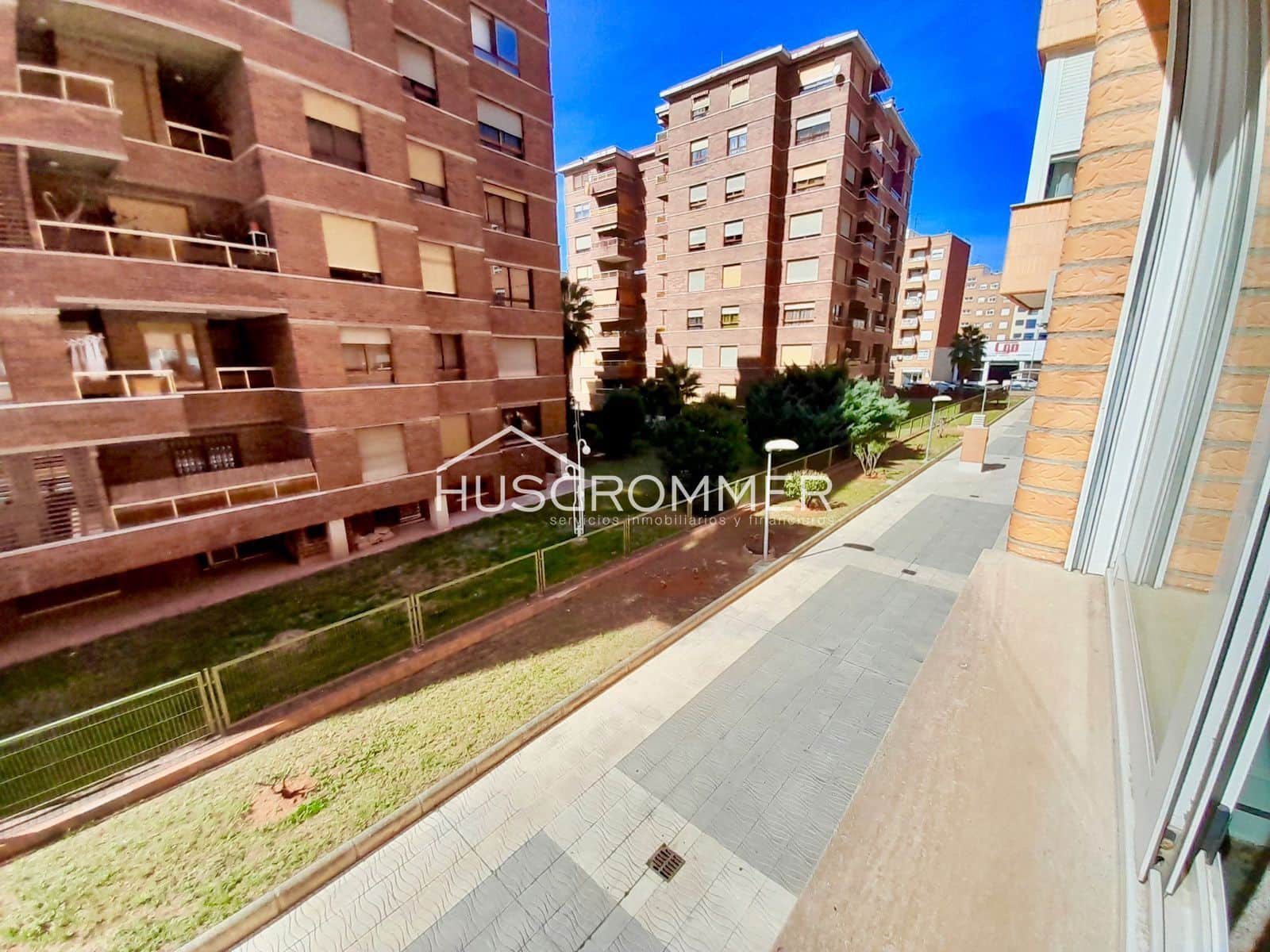 Kontor til salg i Vila-real - € 140.000 (Ref: 8419131)