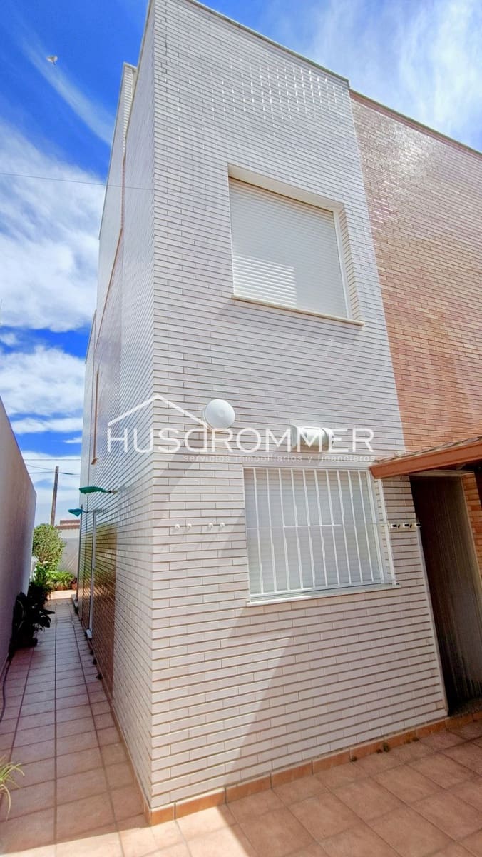 4 soveværelse Villa til salg i Almassora / Almazora med swimmingpool garage - € 193.000 (Ref: 8419132)