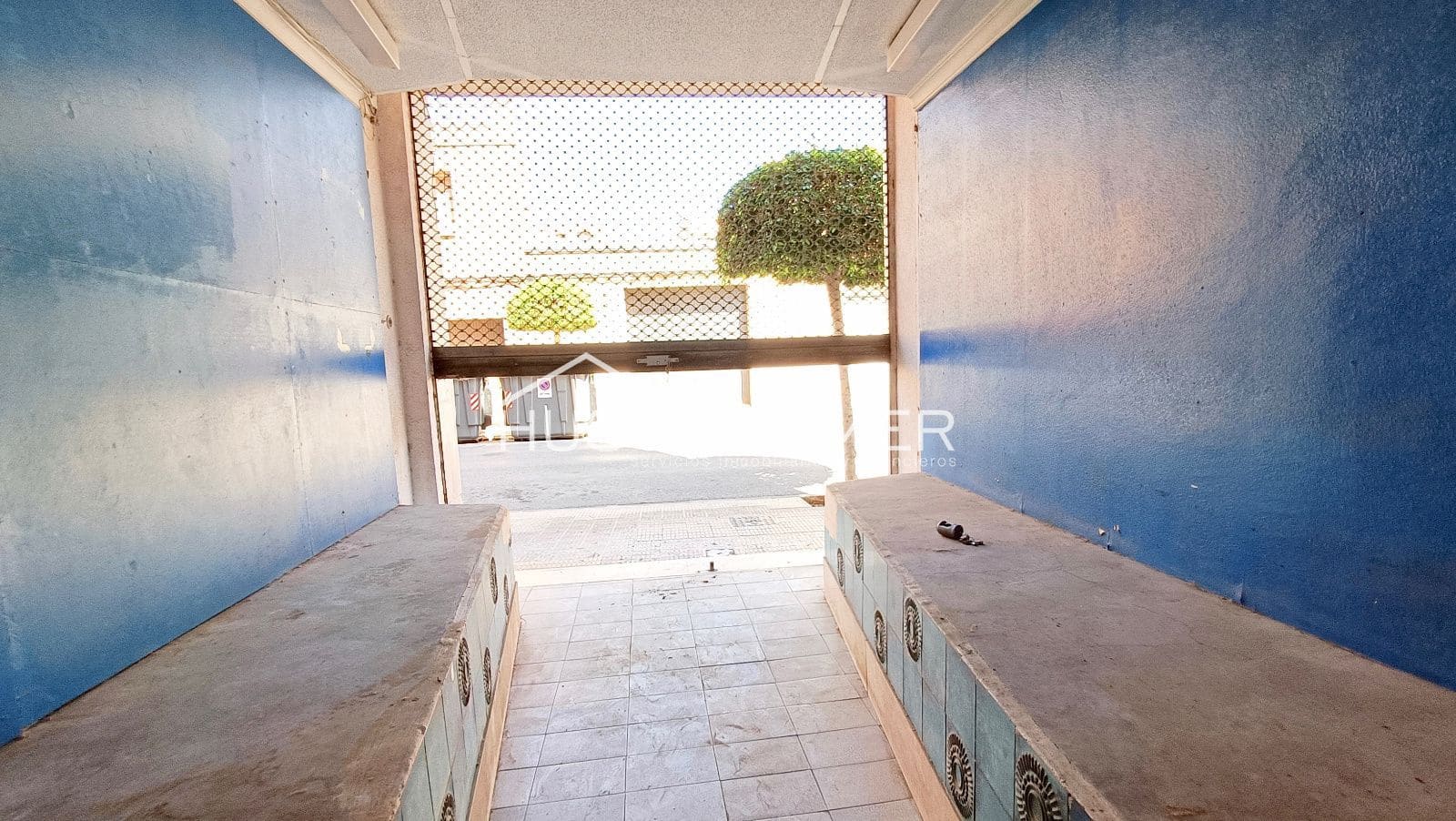 Erhverv til salg i Vila-real med garage - € 57.000 (Ref: 8419135)