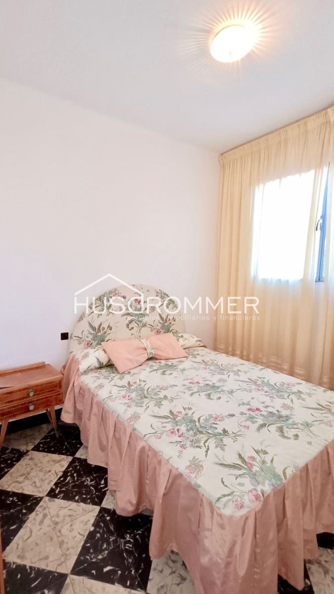 5 chambre Villa/Maison à vendre à Vila-real avec piscine garage - 320 000 € (Ref: 8419146)