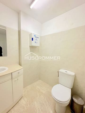 Commercial for rent in Vila-real - € 800 (Ref: 8419149)