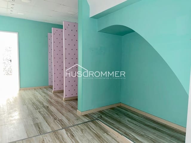 Commercial for rent in Vila-real - € 800 (Ref: 8419149)