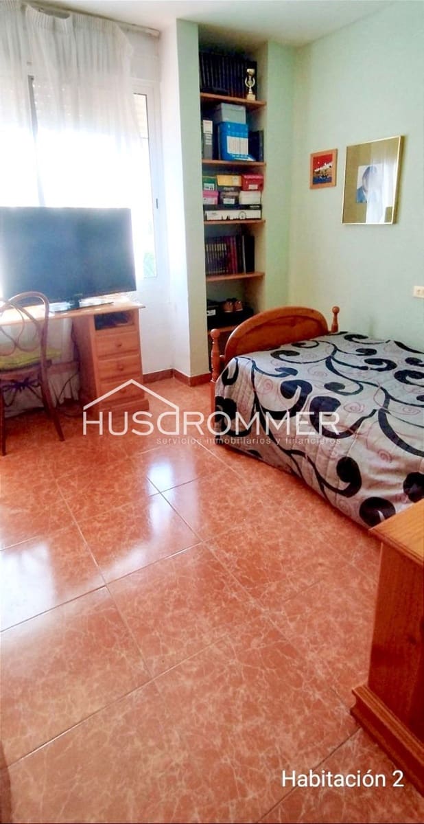 4 soveværelse Villa til salg i Vila-real med garage - € 358.500 (Ref: 8419151)