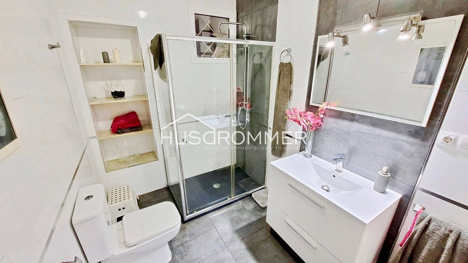 4 soveværelse Villa til salg i Vila-real med garage - € 358.500 (Ref: 8419151)