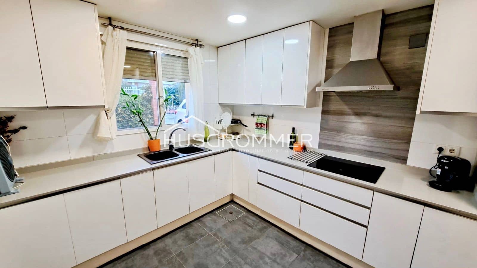 4 soveværelse Villa til salg i Vila-real med garage - € 358.500 (Ref: 8419151)