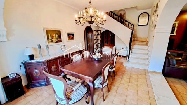 4 soveværelse Villa til salg i Vila-real med garage - € 358.500 (Ref: 8419151)