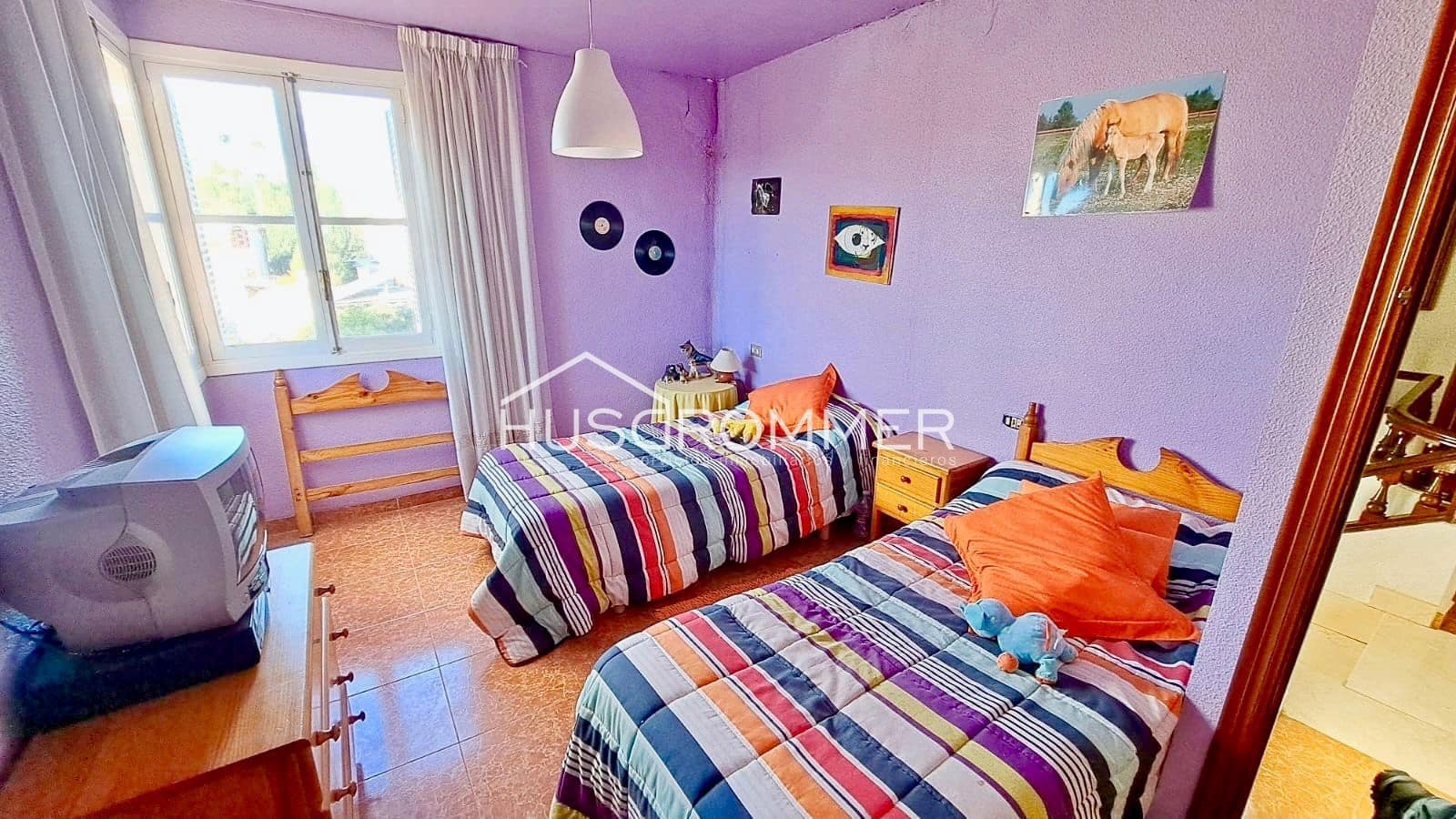 4 soveværelse Villa til salg i Vila-real med garage - € 358.500 (Ref: 8419151)