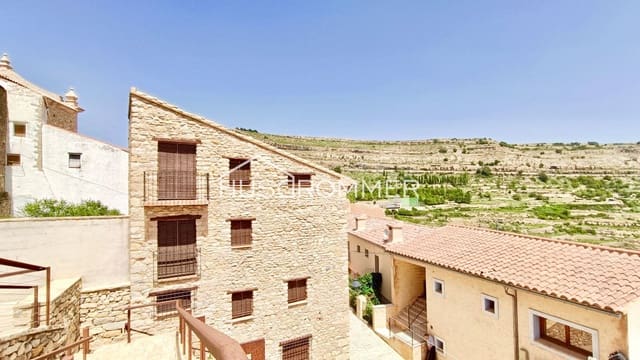 3 bedroom Villa for sale in Ares del Maestrat - € 160,000 (Ref: 8419158)