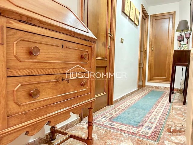 4 bedroom Villa for sale in Burriana / Borriana - € 205,000 (Ref: 8419169)