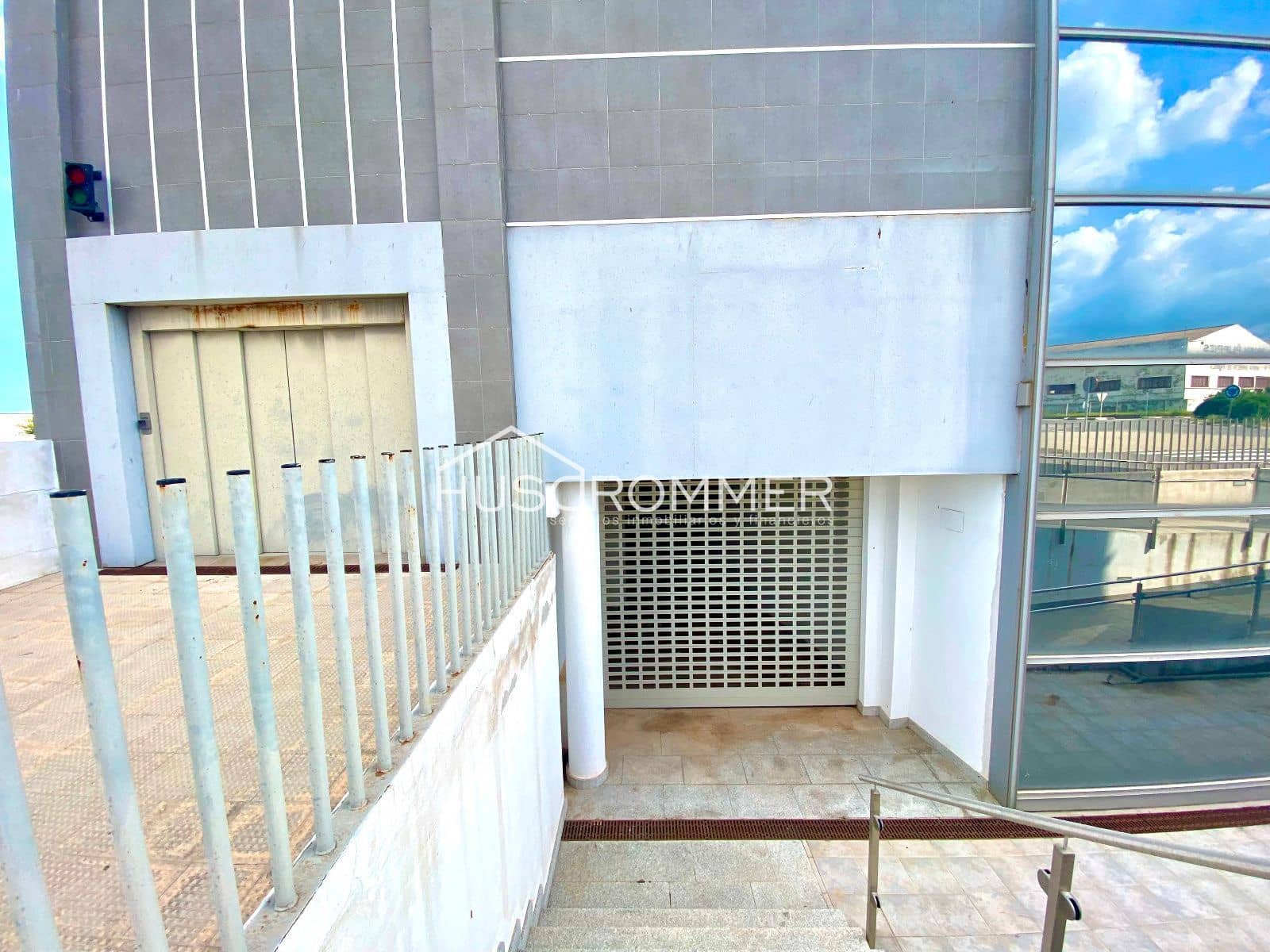 Commercial for sale in La Vall d'Uixo - € 1,250,000 (Ref: 8425901)