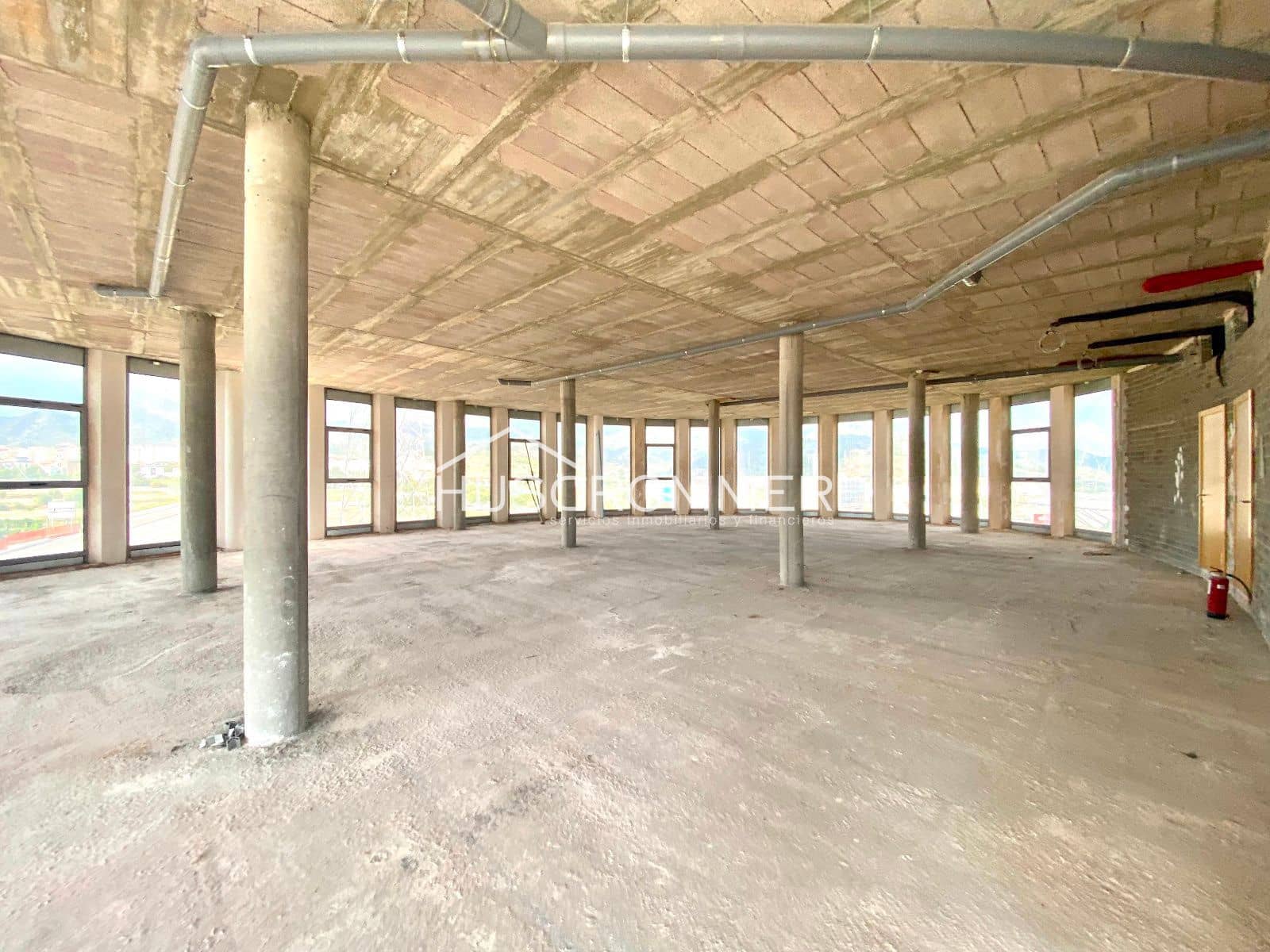 Commercial for sale in La Vall d'Uixo - € 1,250,000 (Ref: 8425901)