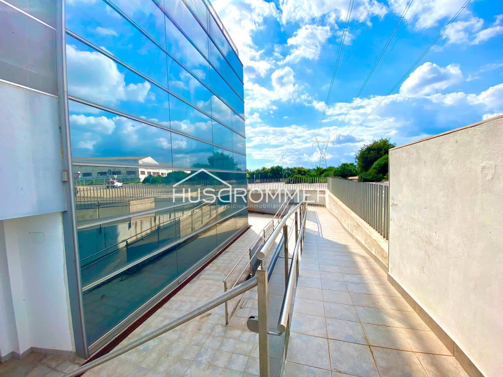 Commercial for sale in La Vall d'Uixo - € 1,250,000 (Ref: 8425901)