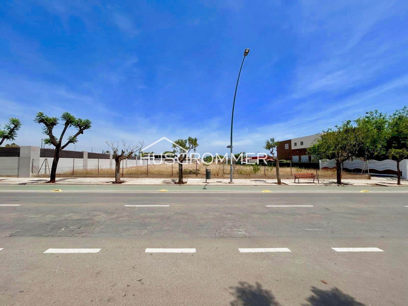 Building Plot for sale in Vila-real - € 1,300,000 (Ref: 8425906)