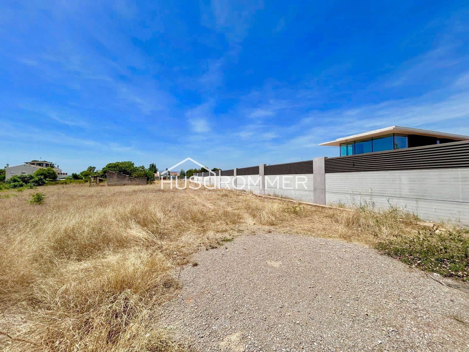 Building Plot for sale in Vila-real - € 1,300,000 (Ref: 8425906)