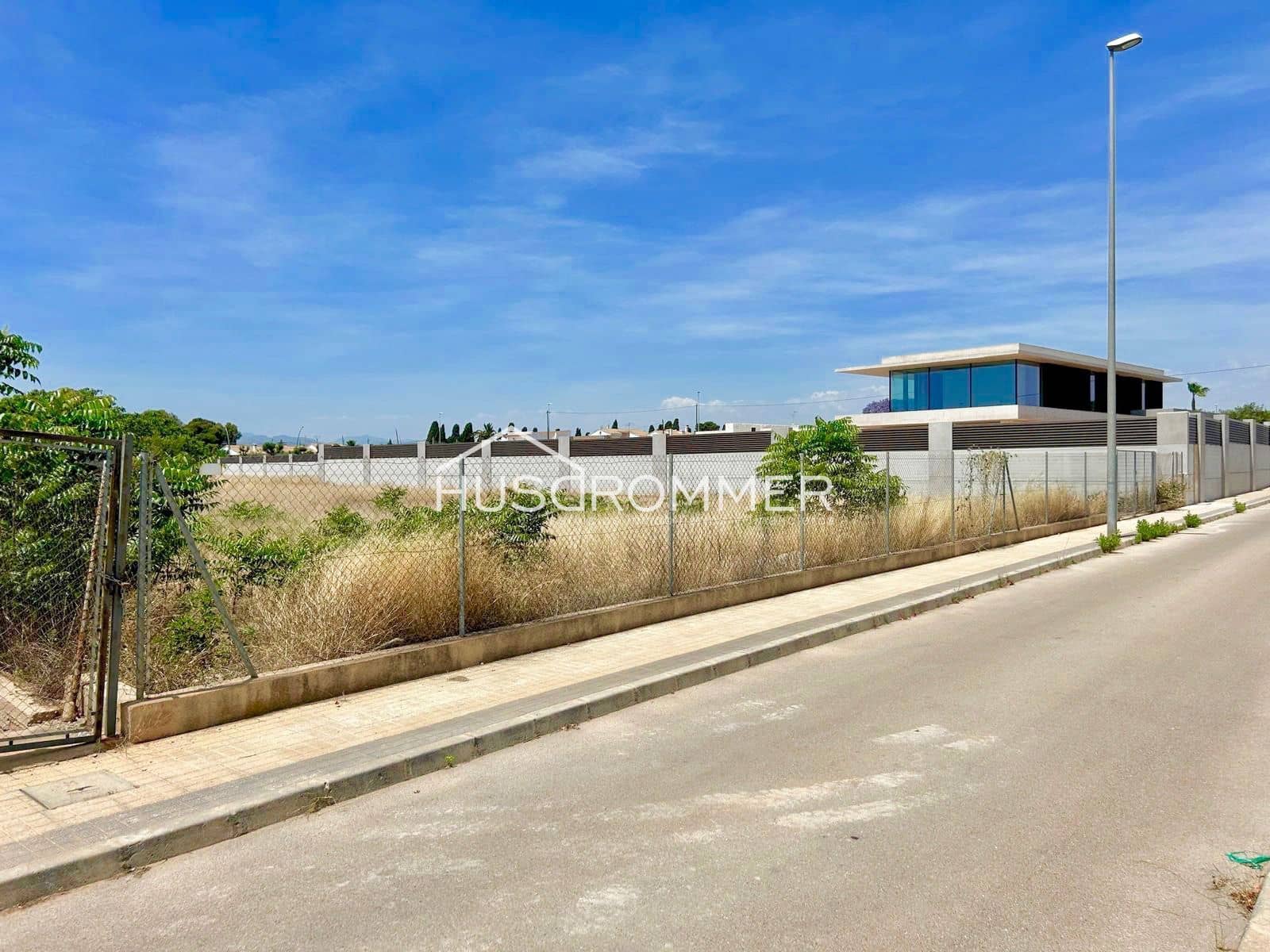 Building Plot for sale in Vila-real - € 1,300,000 (Ref: 8425906)