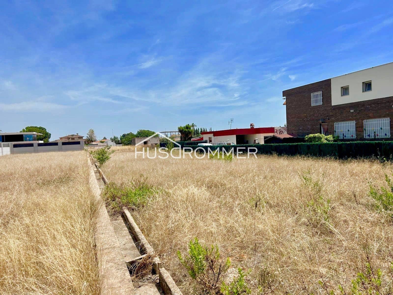 Building Plot for sale in Vila-real - € 1,300,000 (Ref: 8425906)