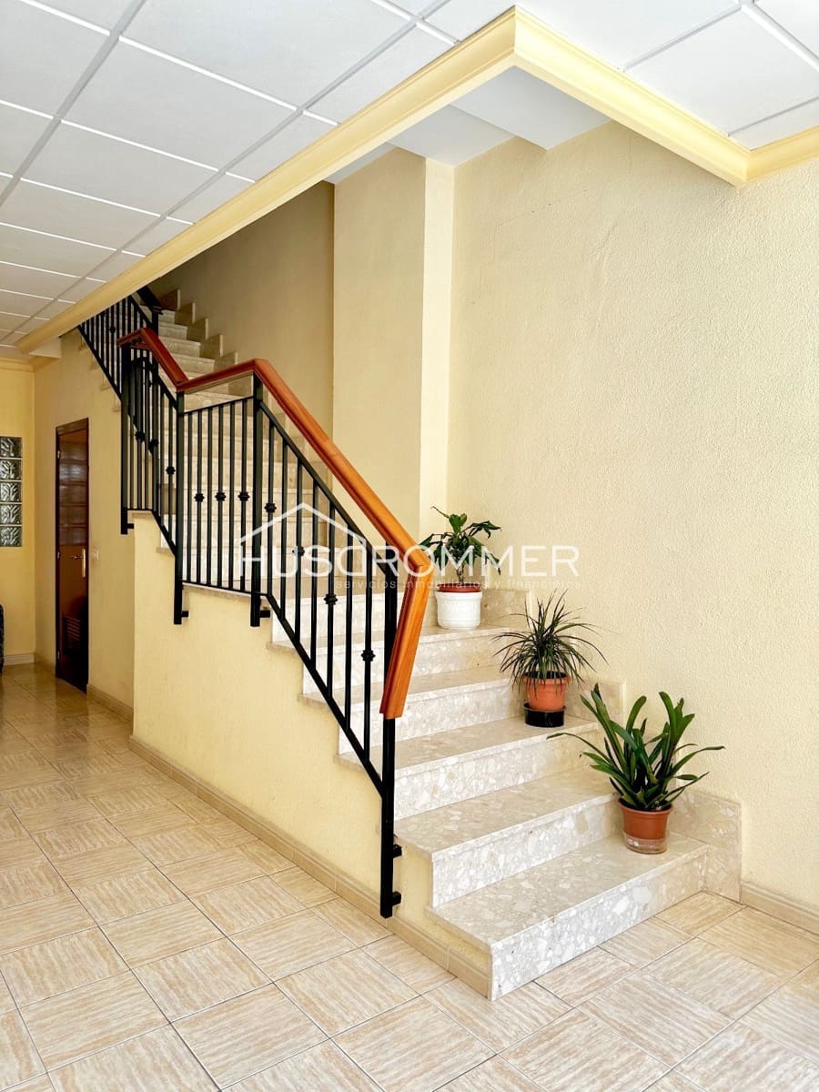 4 soveværelse Villa til salg i Vila-real med garage - € 245.000 (Ref: 8446267)