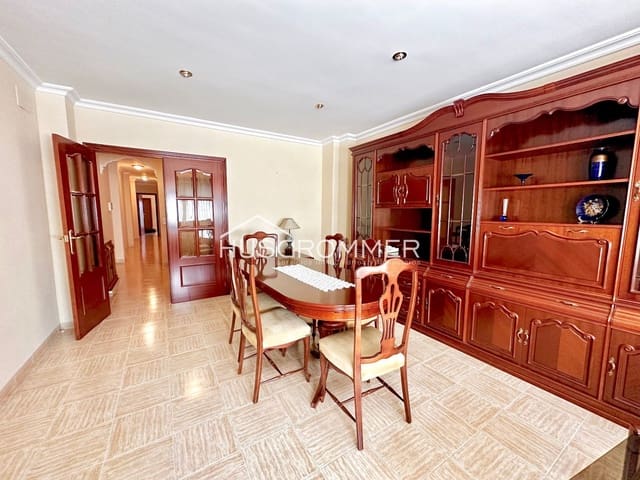 4 soverom Villa til salgs i Vila-real med garasje - € 245 000 (Ref: 8446267)