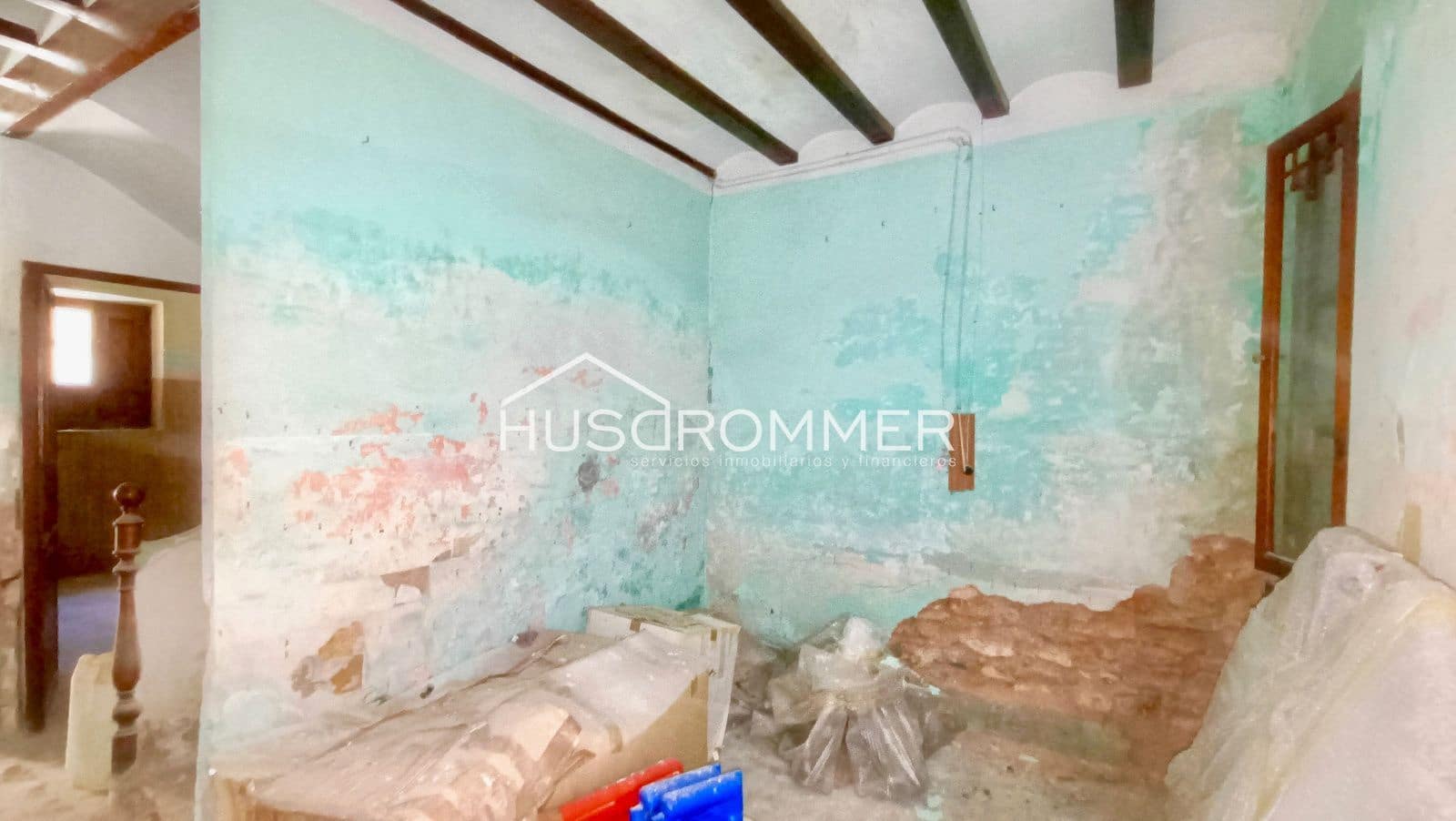 3 soveværelse Villa til salg i Vila-real med garage - € 72.000 (Ref: 8511242)